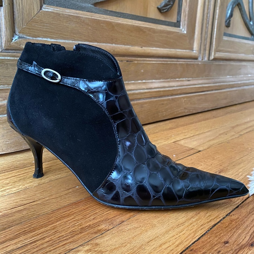 Donald Pliner Booties